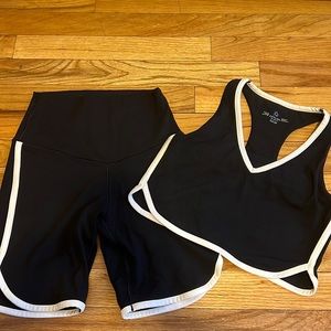 Aerie Offline Workout Set